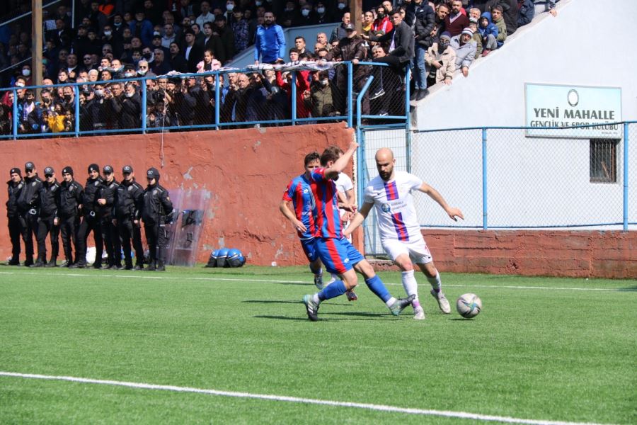 KDZ. EREĞLİ BELEDİYESPOR: 1 – SİLİVRİSPOR: 2