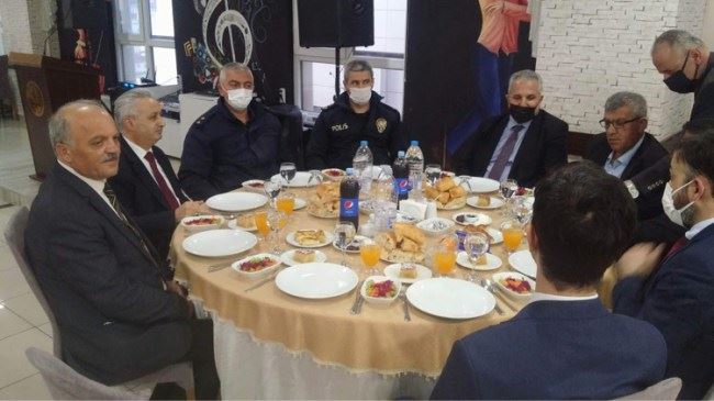 Kdz.Ereğli Kaymakamı Yapıcı roman vatandaşlarla iftarda biraraya geldi