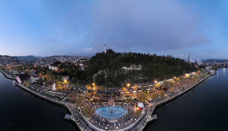 Kdz.Ereğli’de 15 bin kişi iftar sofrasında buluştu