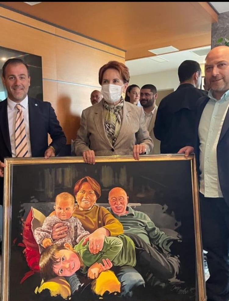 MÜFTÜOĞLU’NDAN AKŞENER’E ANLAMLI HEDİYE