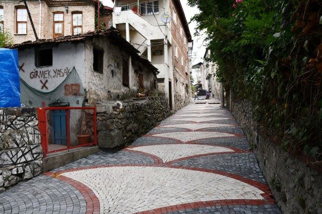 Akarca’da Sokak Düzenlemesi Ve Deniz Kızı Heykeli