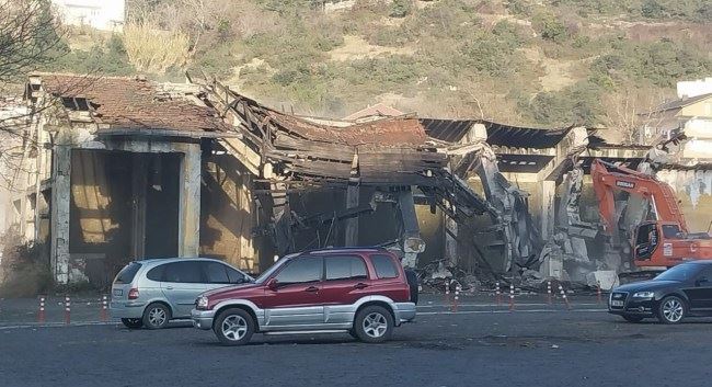 Kdz.Ereğli tarihi tren garının yıkımına başlandı