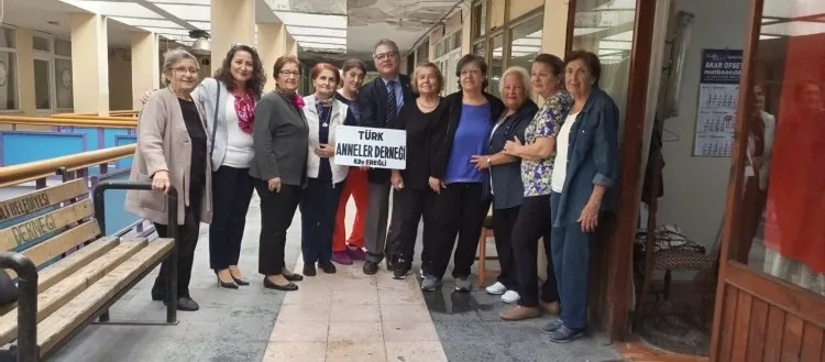 Dikmen Türk Anneler Derneği Şubesi’nin ilk erkek üyesi oldu.