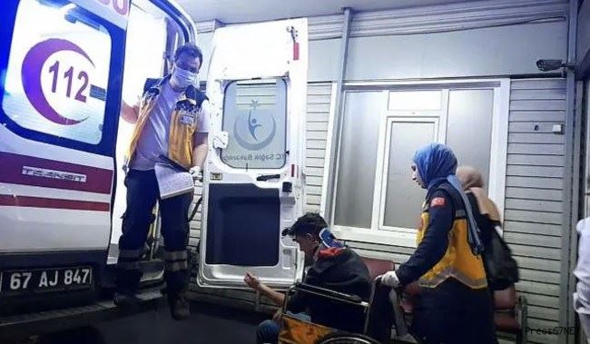 Kdz.Ereğli’de minibüsle motorsiklet çarpıştı: 2 yaralı