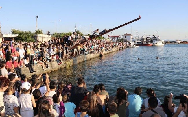 Başkan Posbıyık’tan yağlı direk yarışmalarının kaldırılmasına tepki