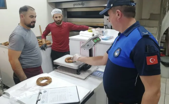 Zabıta simit fırınlarını denetledi